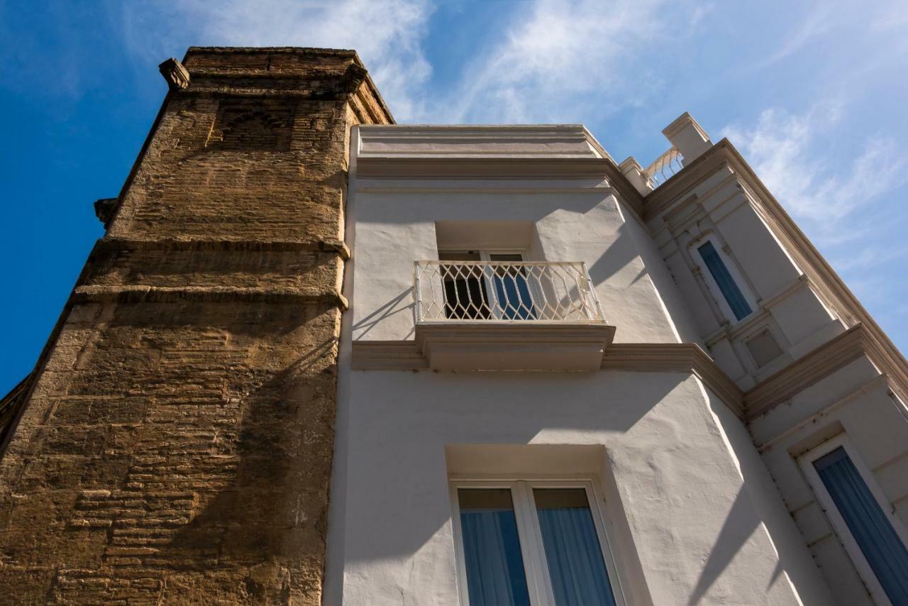 Torre Homenaje Historical Suites Севилья Экстерьер фото