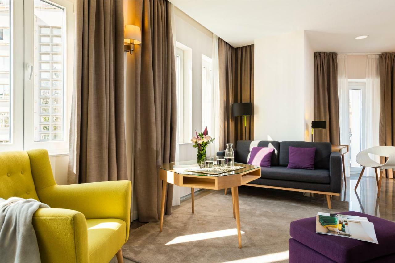 Torre Homenaje Historical Suites Севилья Экстерьер фото