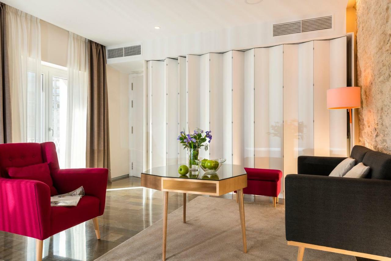 Torre Homenaje Historical Suites Севилья Экстерьер фото