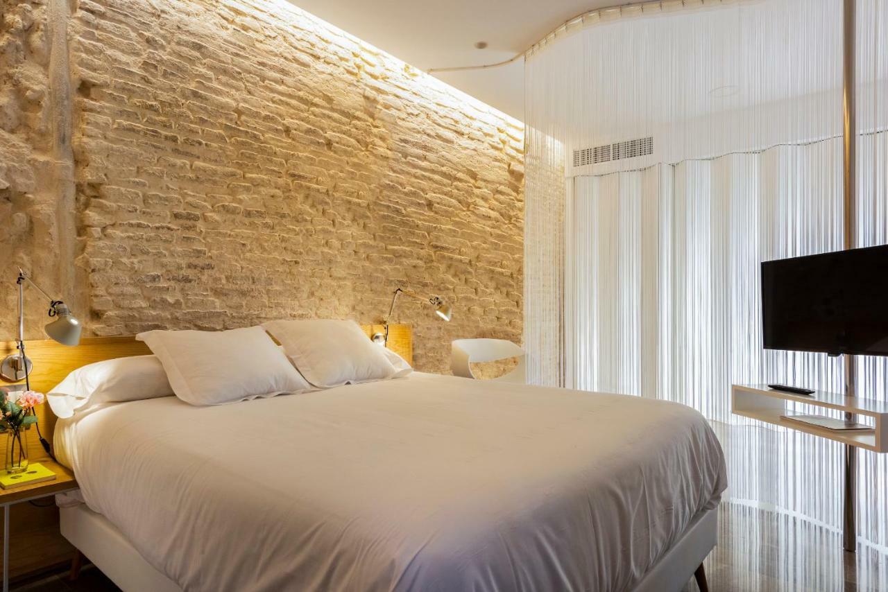 Torre Homenaje Historical Suites Севилья Экстерьер фото